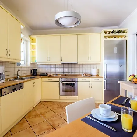 Apartment Sunny, Large & Comfortable Apt, With Palamidi View