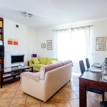 Apartment Sunny, Large & Comfortable Apt, With Palamidi View