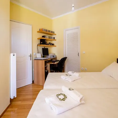 Sunny, Large & Comfortable Apt, With Palamidi View Nafplio